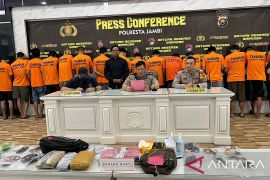 Polresta Jambi sita 2,2 kg sabu-sabu dalam Operasi Anti-Narkoba