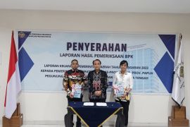 Pemkab Jayapura meraih opini WTP ke-10 berturut-turut