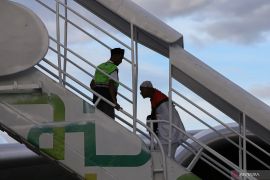 Jamaah haji asal Bireuen dalam kloter dua Aceh diberangkatkan ke Tanah Suci