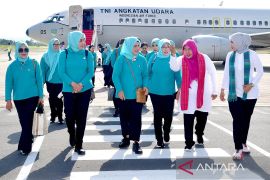 Jokowi ajak Ibu Negara "nge-vlog"di mobil dinas RI-1