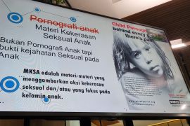Kemkominfo mengajak orang tua perkuat pengawasan anak di dunia maya