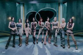 Tujuh anggota Kep1er resmi perpanjang kontrak grup