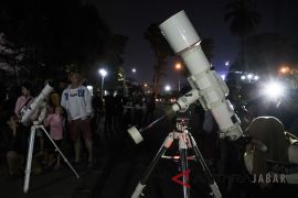 Sebuah fenomena langka enam planet berjajar muncul pada 3-4 Juni 2024