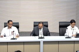 Nurul Ghufron tak hadir, Dewas KPK tunda sidang etik