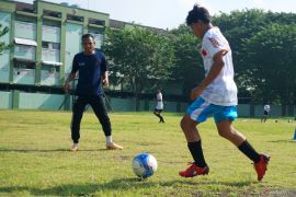 Ovan nilai "coaching clinic" perkuat fundamental sepak bola