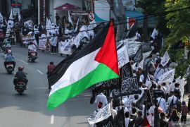 Aksi bela Palestina di Surabaya