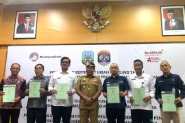 Gubernur minta ada ornamen daerah pada bangunan lahan hibah