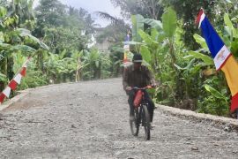 Berkat program TMMD, aktivitas warga di Desa Sungai Karias lancar