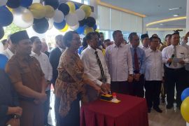 Sesjen Kemendikbudristek RI resmikan Gedung Pusat Informasi dan Perpustakaan UNP