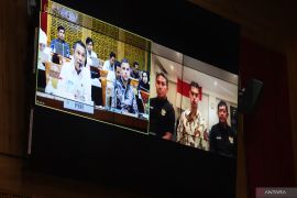 Profil Verdonk dan Raven, duo Belanda yang segera berstatus WNI