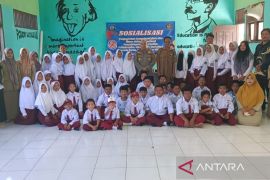 Polsek Payung sosialiasi bahaya narkoba dan HIV/AIDS kepada pelajar