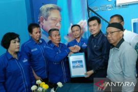 Naziarto kembalikan formulir pendaftaran Cagub ke Partai Demokrat