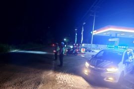 Antisipasi kejahatan dan kecelakaan, polisi lakukan patroli malam