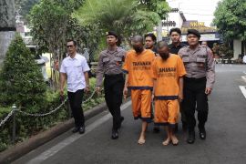 Dua kurir ganja diancam hukuman penjara 20 tahun
