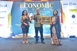 Bank Kalbar kembali raih penghargaan CSR kategori The Best Sales Marketing