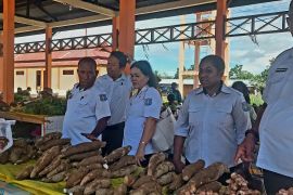 Kabupaten Sorong luncurkan program subsidi pasar tekan inflasi