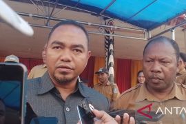 Pemkab Jayapura bantu alat petani kelola lahan 4,4 hektare
