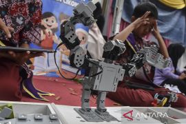 Pameran pendidikan sains dan teknologi di Ciamis