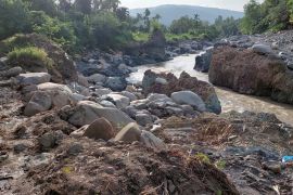 Krueng Baroe Pidie rusak parah, diduga akibat galian C