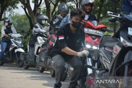 Pemkab Bekasi uji emisi kendaraan bermotor peringati Hari Lingkungan Hidup