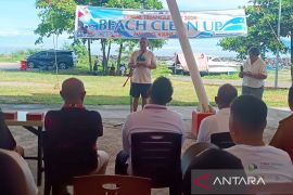  Pesisir pantai terancam sampah & polusi