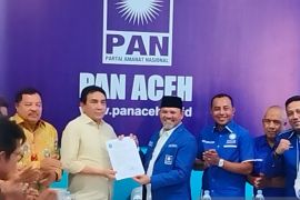 PAN serahkan rekomendasi bacalon gubernur untuk TM Nurlif Ketua Golkar