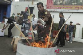 Pemusnahan barang bukti kejahatan di Sukabumi