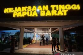 Kejaksaan tahan tersangka korupsi pembangunan kantor Dinas Perumahan