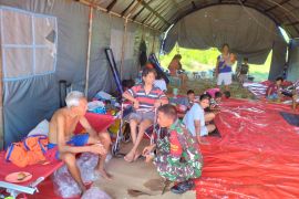 Sebanyak 2.053 jiwa korban erupsi  Gunung Ibu masih di pengungsian