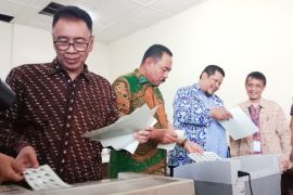 Pos Indonesia musnahkan prangko-benda filateli sebanyak 22,1 juta buah