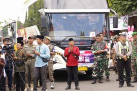 Wabup Sumenep minta calon haji perbanyak konsumsi air Zamzam