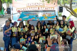 Pupuk Kaltim bantu Perpusling dukung kemajuan pendidikan di Maratua