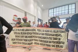 Warga Ujungtanah Makassar protes karena dapat surat pengosongan lahan