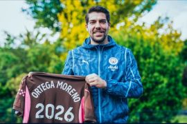 Manchester City pertahankan Stefan Ortega
