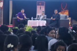 Ketua MKMK ajak mahasiswa tidak acuh pada politik