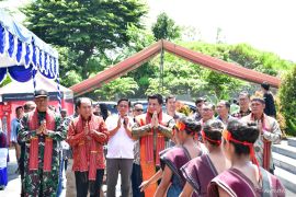 Begini pesan Bupati Samosir di depan DPC Punguan Sitohang dohot Boruna
