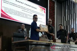 DPRD Kotabaru paripurnakan dua Raperda