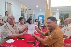 Pemkot Jayapura minta ASN taat bayar pajak bumi bangunan