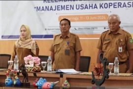 Disperindagkop Kaltim latih  pengurus koperasi kelola bisnis sehat