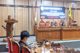 Pajak sarang walet berkontribusi terhadap gagalnya pencapaian target PAD Kotim