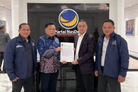 DPP NasDem serahkan surat rekomendasi dukungan bacalon Bupati Meranti