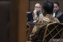 Takut dimutasi, Mantan Sekjen Kementan akui ikut perintah SYL