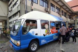 Dispenduk Capil Pasuruan luncurkan layanan KTP-el Drive Thru