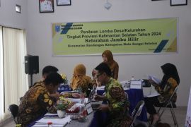 Tim penilai lomba desa provinsi klarifikasi lapangan Kelurahan Jambu Hilir