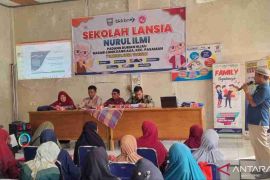 BPJS Sosialisasikan Program JKN di Kegiatan Sekolah Lansia Pasaman Barat