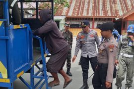 Pemkot Palu tertibkan sembilan juru parkir liar