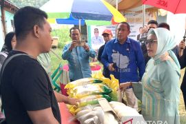 Pemkab Bone Bolango gelar gerakan pangan murah di Kabila