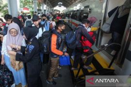 Daop Surabaya catat ketepatan waktu keberangkatan capai 99,91 persen