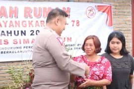 Polres Simalungun bedah rumah peringati Hari Bhayangkara 2024