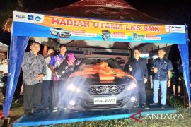 Ilham Akbari juarai LKS SMK tingkat provinsi bawa pulang 1 unit mobil